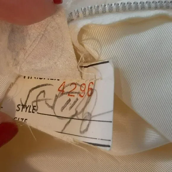 Vintage 1970s Wedding Gown size 10 - Picture 13 of 13